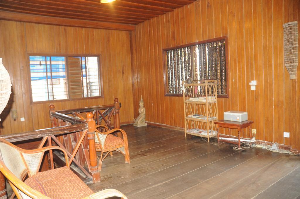 Big Lyna Villa Siem Reap Esterno foto
