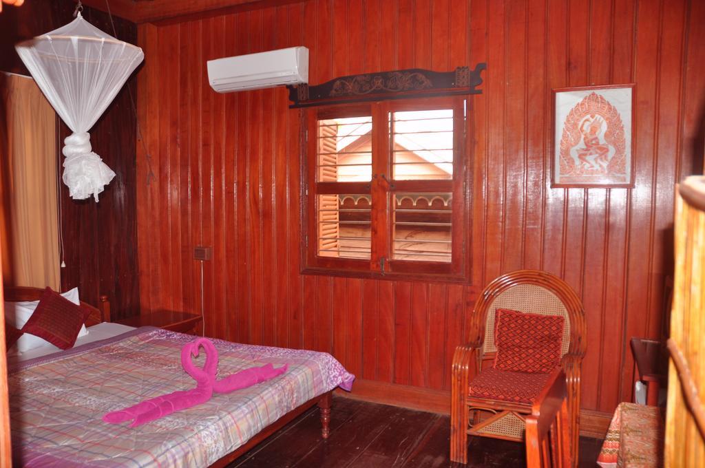 Big Lyna Villa Siem Reap Esterno foto