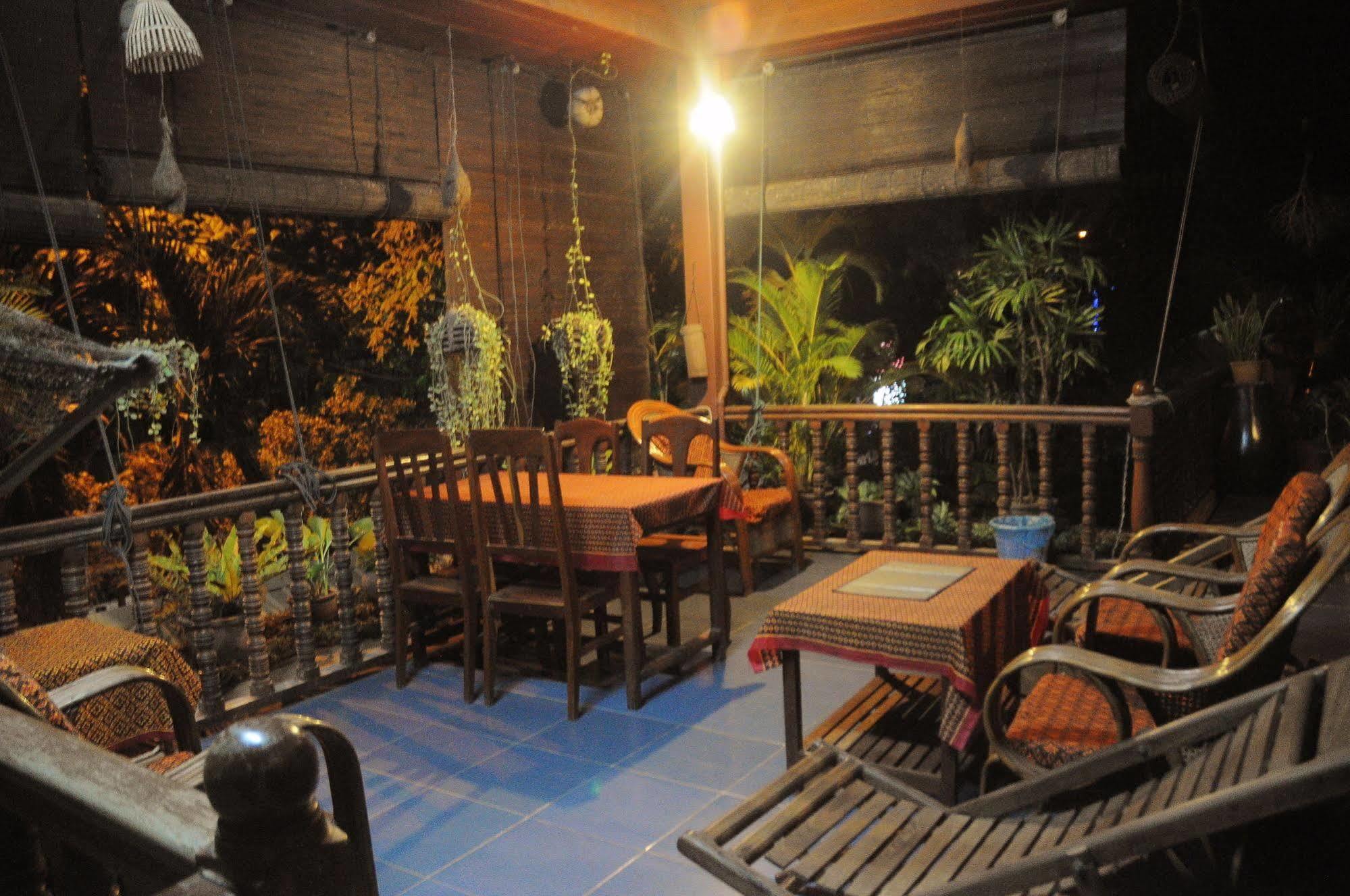 Big Lyna Villa Siem Reap Esterno foto